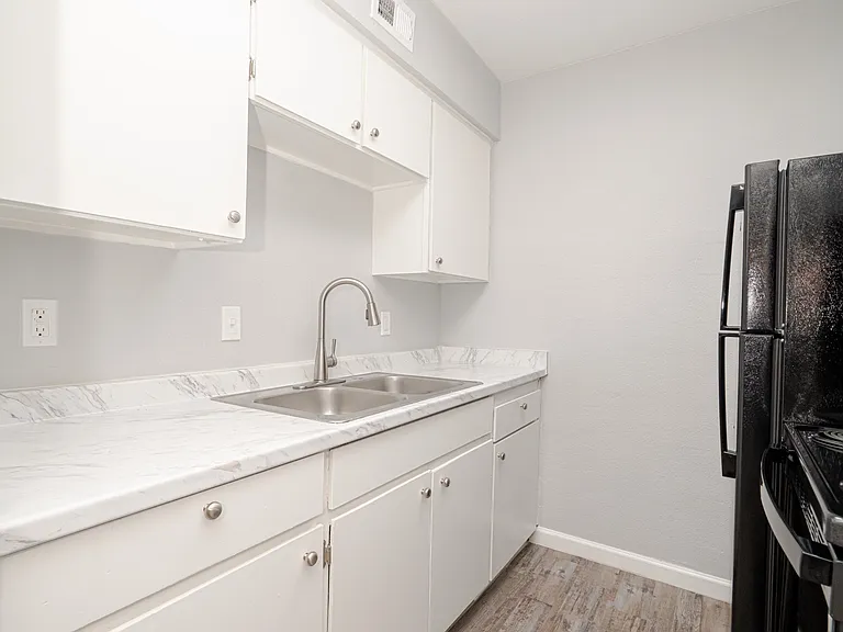 Cantera Apartment Homes — Photo 3