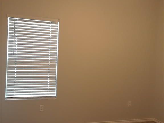 2nd image of 518 Carlisle Ave APT 1