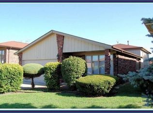 1071 Harding Ave, Calumet City, IL 60409