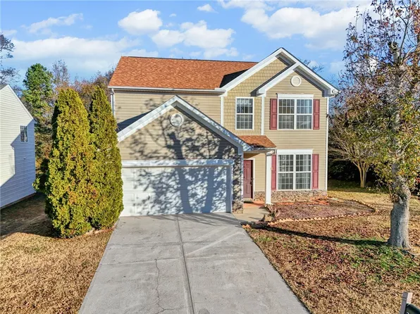 200 Sawyer Dr, Greenville, SC 29605