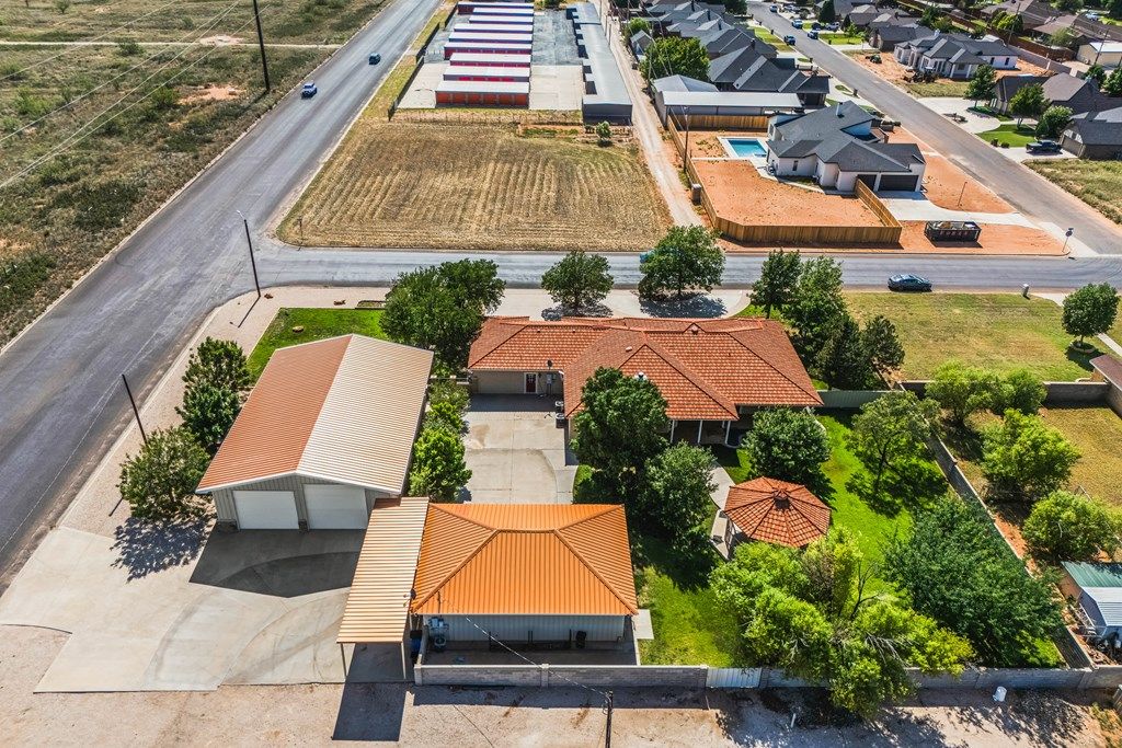 605 SW 23rd St, Seminole, TX - More