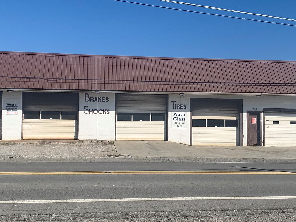 2nd image of 3206 Highway 76