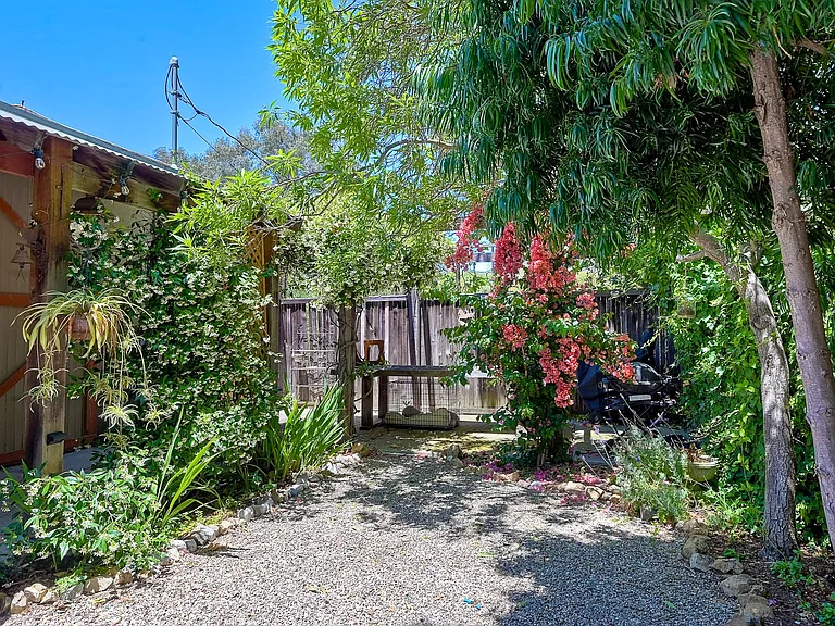 20402 Elfin Forest Rd — Photo 16