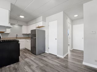 2901 S Harlem Ave APT 11, Berwyn, IL 60402