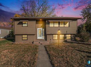 3108 S Phillips Ave, Sioux Falls, SD 57105