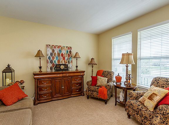 4th image of 2909 Carlisle Ln
