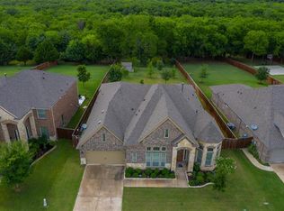 1211 Bentley Dr, Roanoke, TX 76262