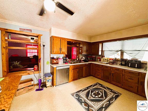 4th image of 220 Warsaw Rd