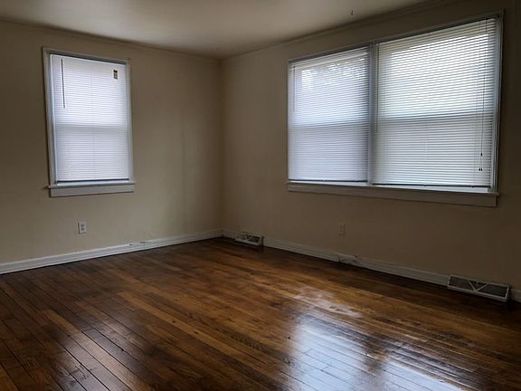 4th image of 1236 Keswick Ln