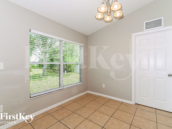 5th image of 2203 NE 19th Pl