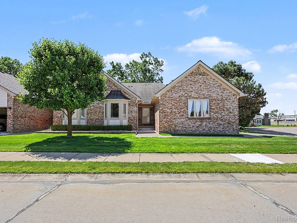 1st image of 13750 Treeland Dr