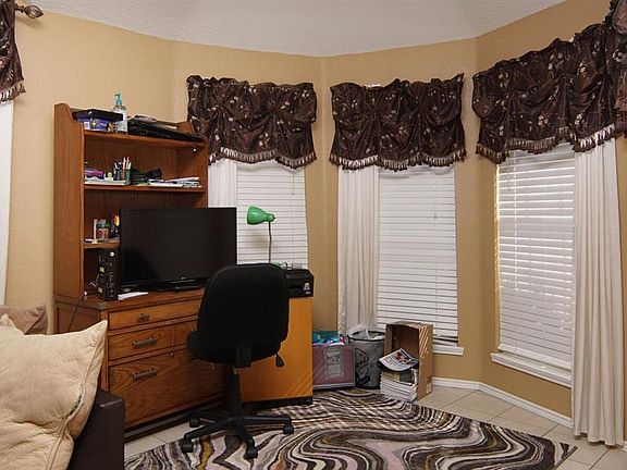 5th image of 5232 Vista Verde Dr
