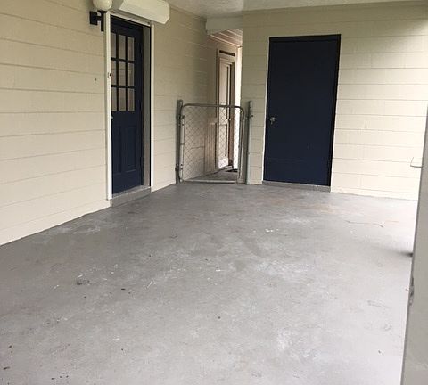 3rd image of 1452 Davis Dr