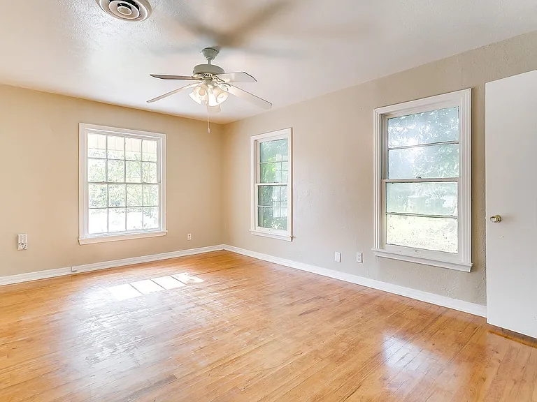 3928 Winfield Ave — Photo 11