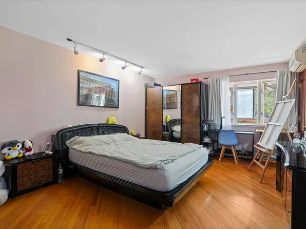 2514 Hubbard Street image 26 of 30