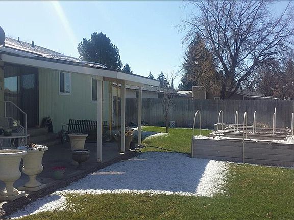 2nd image of 391 Carol Ave