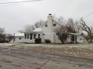 2 E River Rd, Central Square, NY 13036