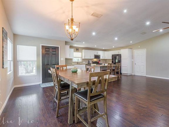5th image of 750 Berry Ln