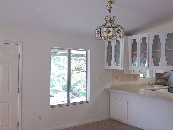 3rd image of 7051 Cambria Ct