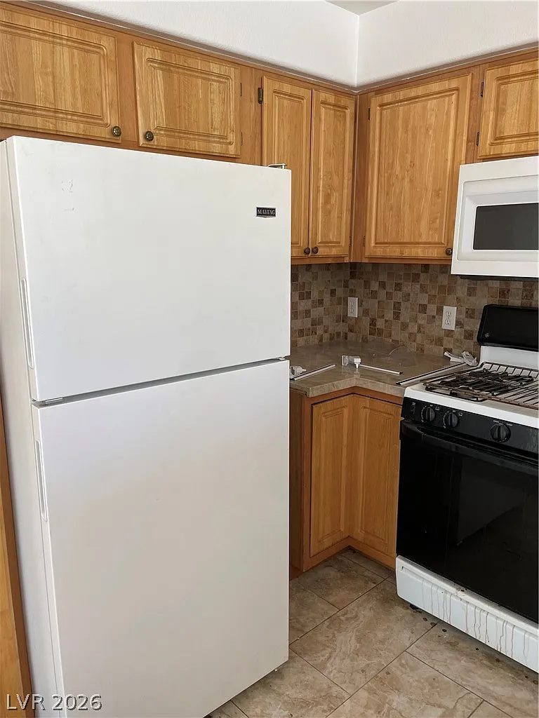 2 bed, 2.0 bath, 1029 sqft, $1,400 — Photo 3