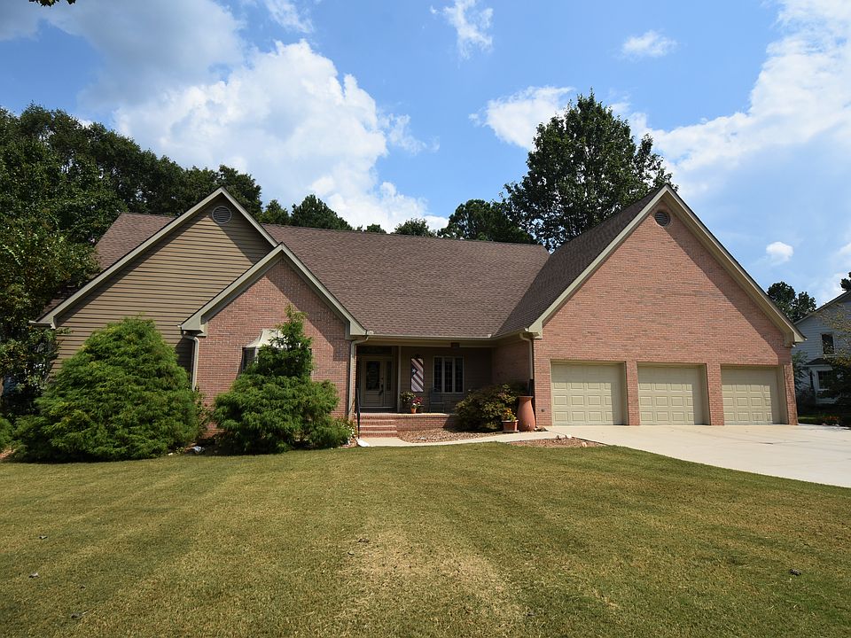 1st image of 235 Parkview Dr