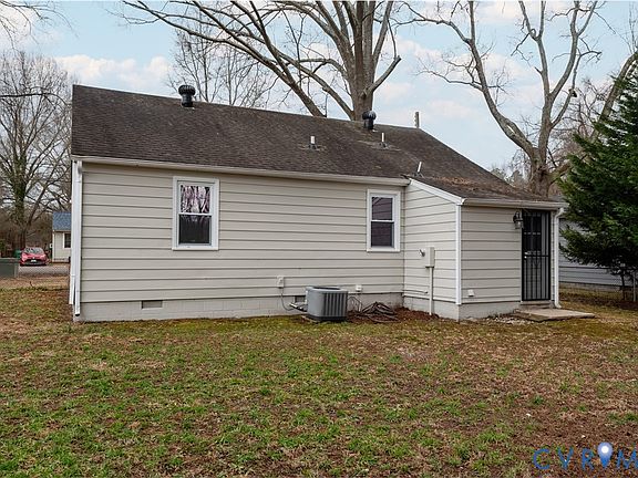 5th image of 222 S Cedar Ave