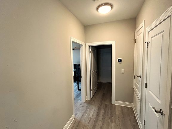 3rd image of 3176 Heritage Oaks Cir