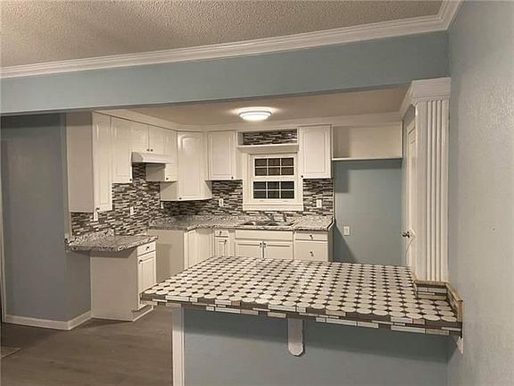 2nd image of 4012 Hardesty Ave
