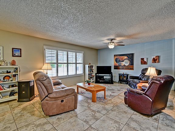 3rd image of 13118 W Meeker Blvd