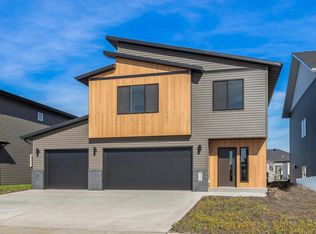 2639 72nd Ave S, Fargo, ND 58104