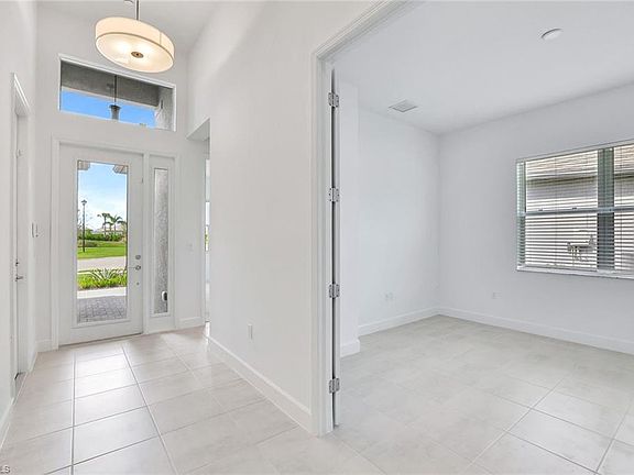 3rd image of 12444 Violet Ln