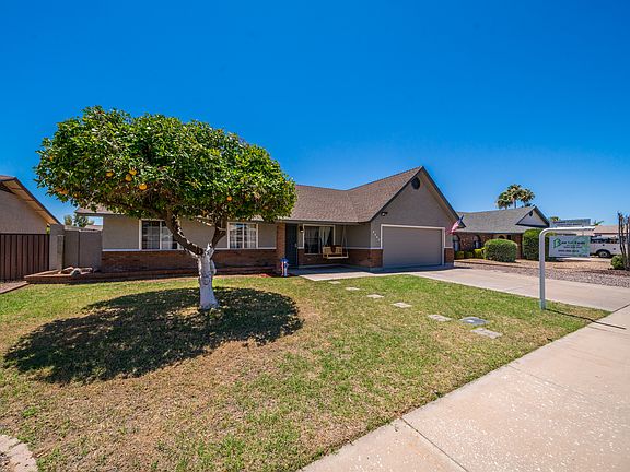 3rd image of 2247 E Dolphin Ave