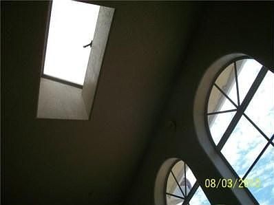 5th image of 467 2nd Ave