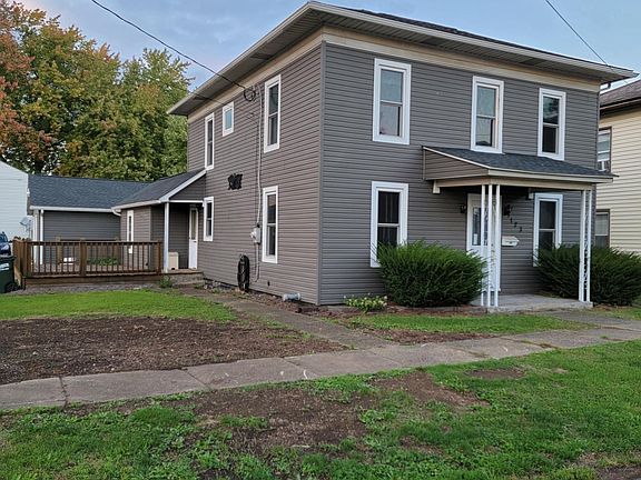 3rd image of 123 2nd St SE