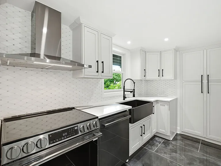 1 Tulip Tree Ln — Photo 26
