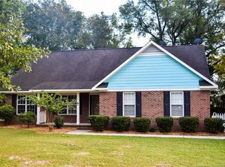 5507 Finish Line Dr, Hope Mills, NC 28348