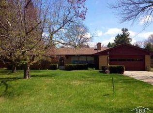 3084 Wildwood Dr, Saginaw, MI 48603