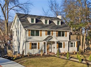 426 W 57th St, Kansas City, MO 64113