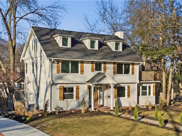 426 W 57th St, Kansas City, MO 64113