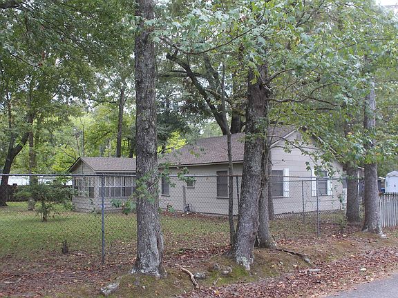 5th image of 1409 Huckenhall St