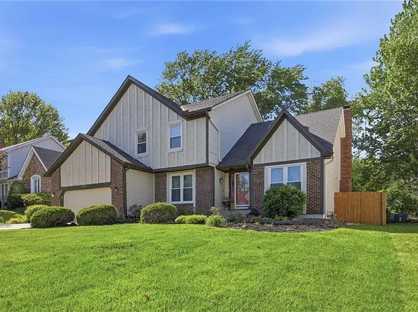 15506 W 92nd Pl, Lenexa, KS 66219