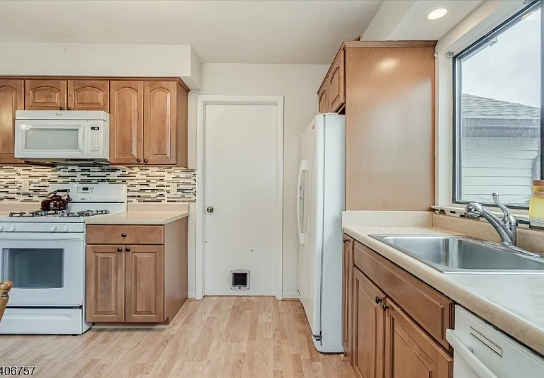 7 Eagle Dr — Photo 6