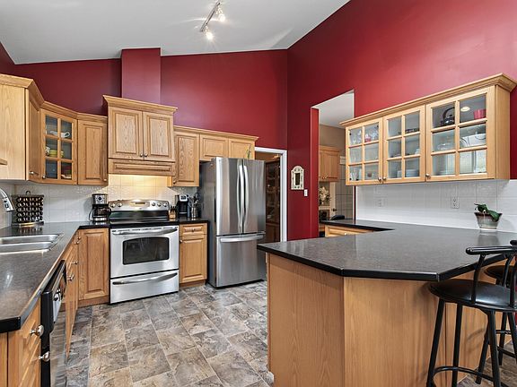 2nd image of 9023 207a St