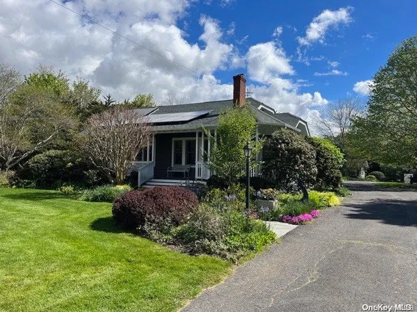 33 Culver Lane, East Moriches, NY 11940