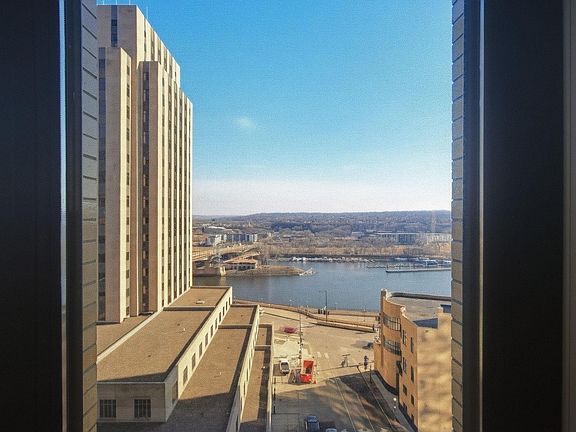 2nd image of 350 Saint Peter St Unit 909