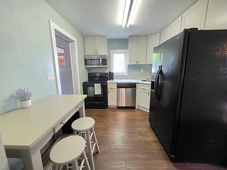 840 Lincoln St — Photo 24
