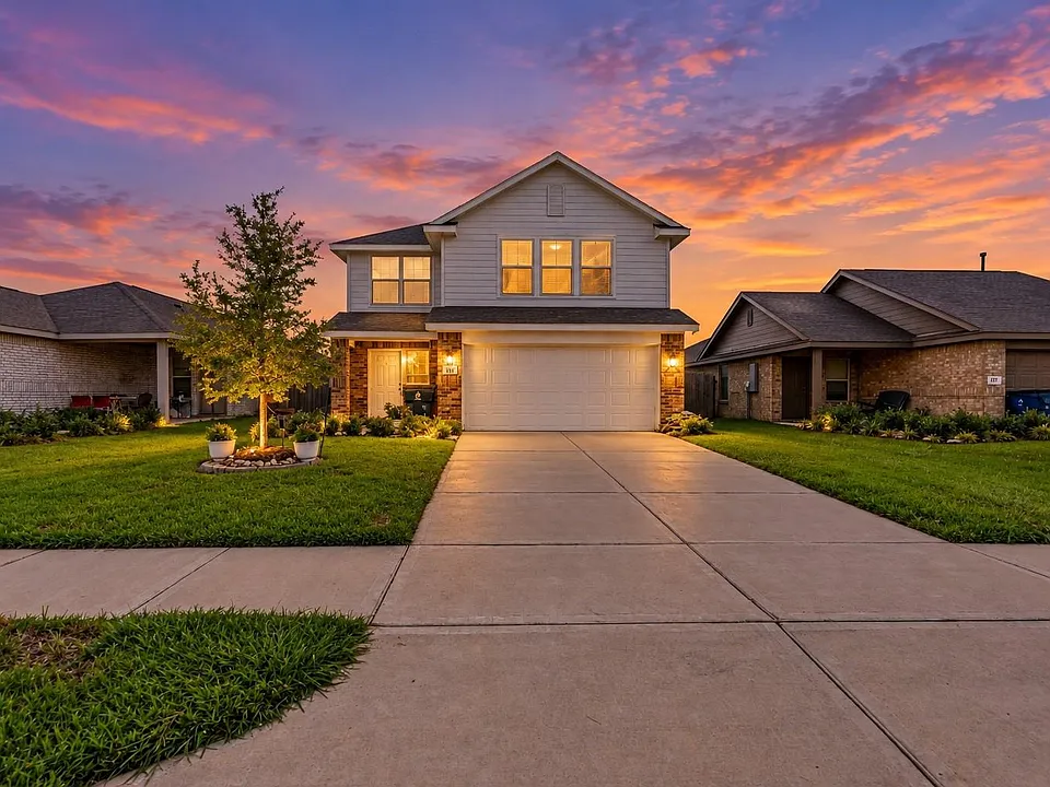 215 Bennett Loop
