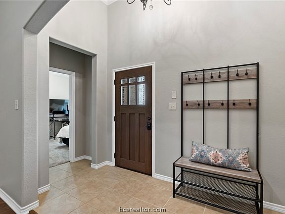 4th image of 4334 Dawn Lynn Dr