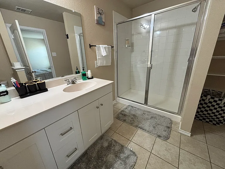 912 Platinum Dr — Photo 17