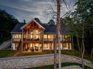 800 Camp Cypress Trl, Winnsboro, TX 75494